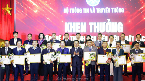 Sở Thông tin và Truyền thông tỉnh Đắk Nông nhận bằng khen của Bộ trưởng Bộ Thông tin và Truyền thông trong công tác truyền thông chính sách